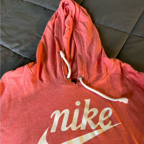 Nike hoodie - Picture 1 of 4